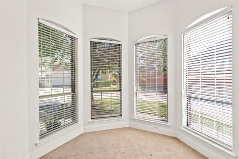 381 Arbor Lane Euless TX 76039
