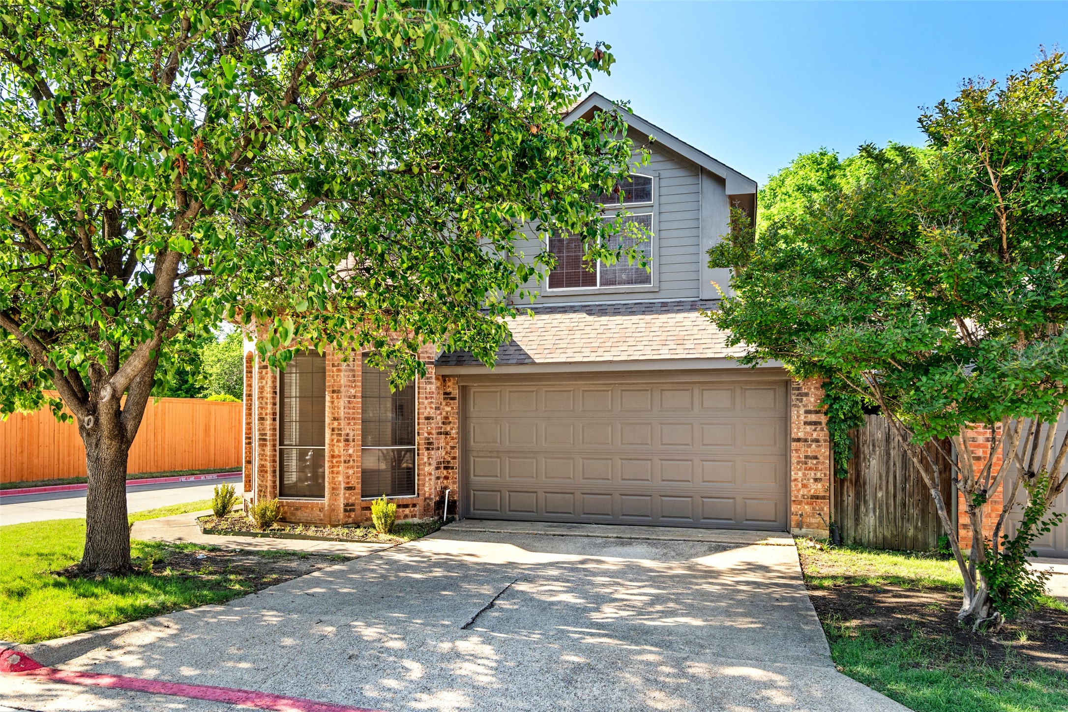 381 Arbor Lane Euless TX 76039