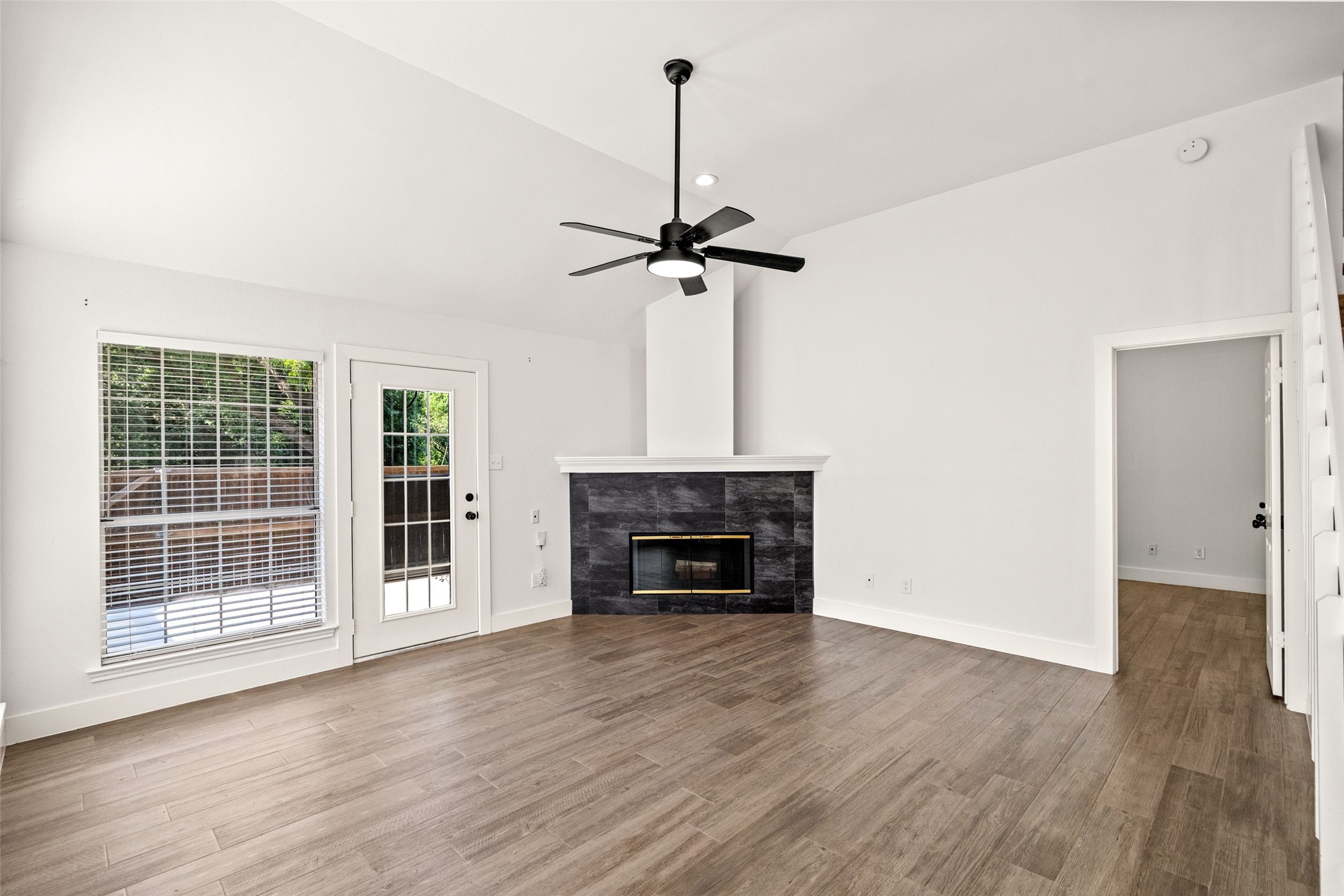 381 Arbor Lane Euless TX 76039