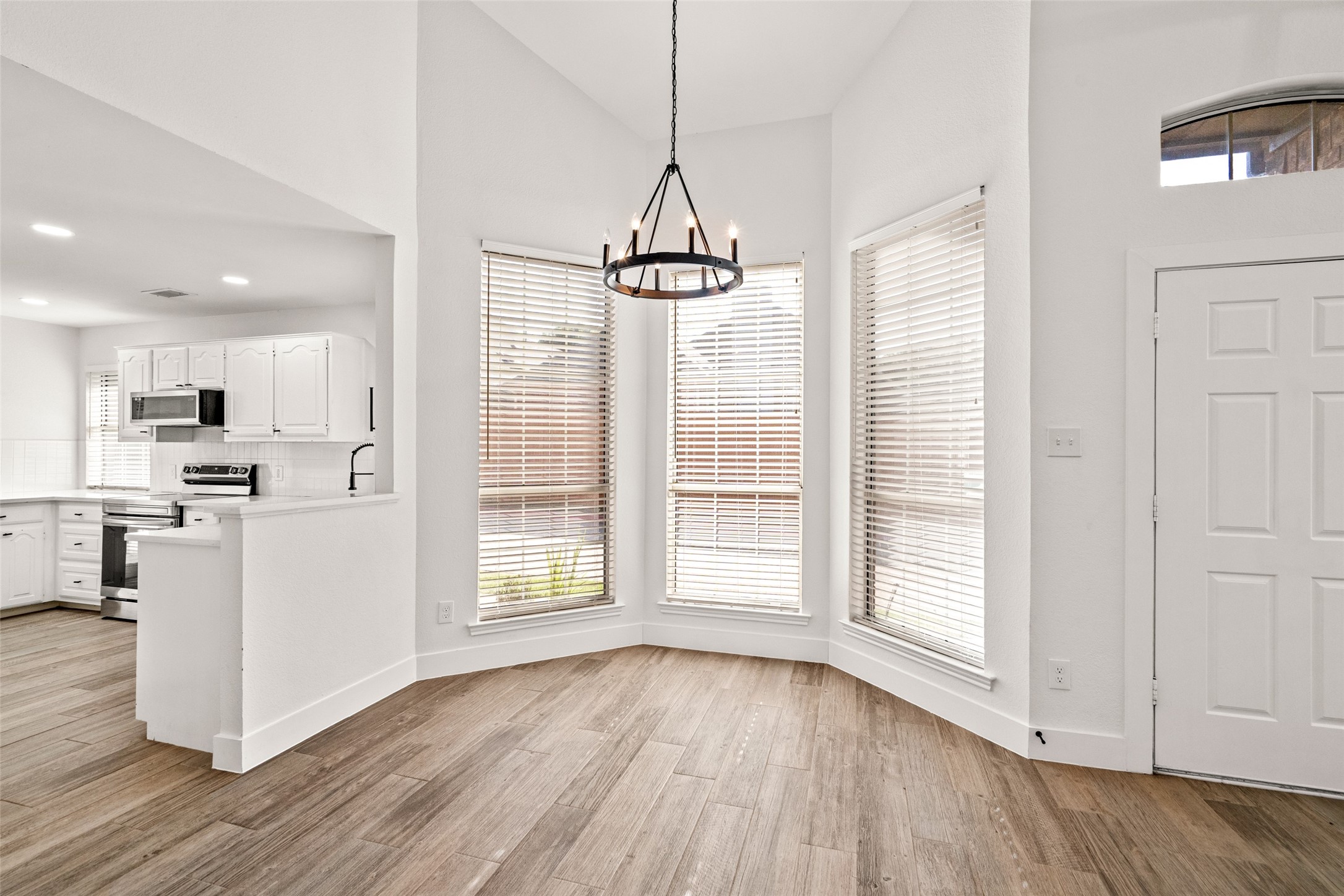 381 Arbor Lane Euless TX 76039