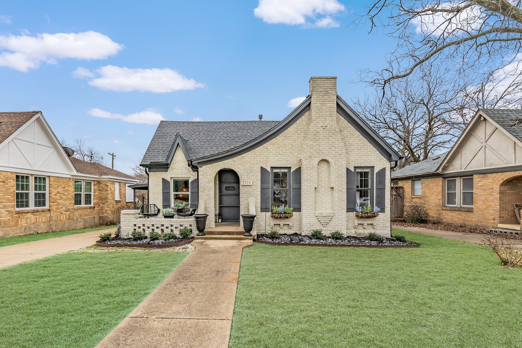 2518 Burlington Boulevard Dallas TX 75211