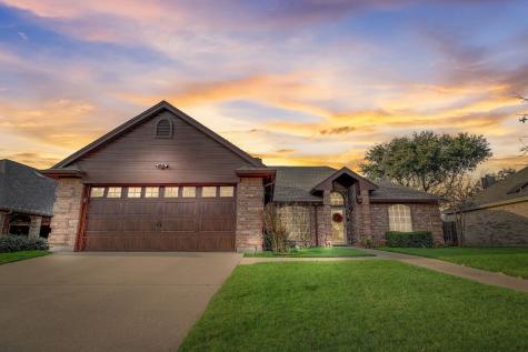 2605 Briargrove Drive Hurst TX 76054