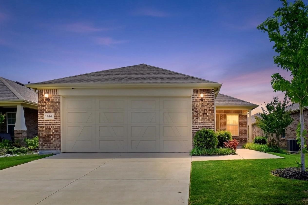 1244 Eagle Lane Little Elm TX 76227