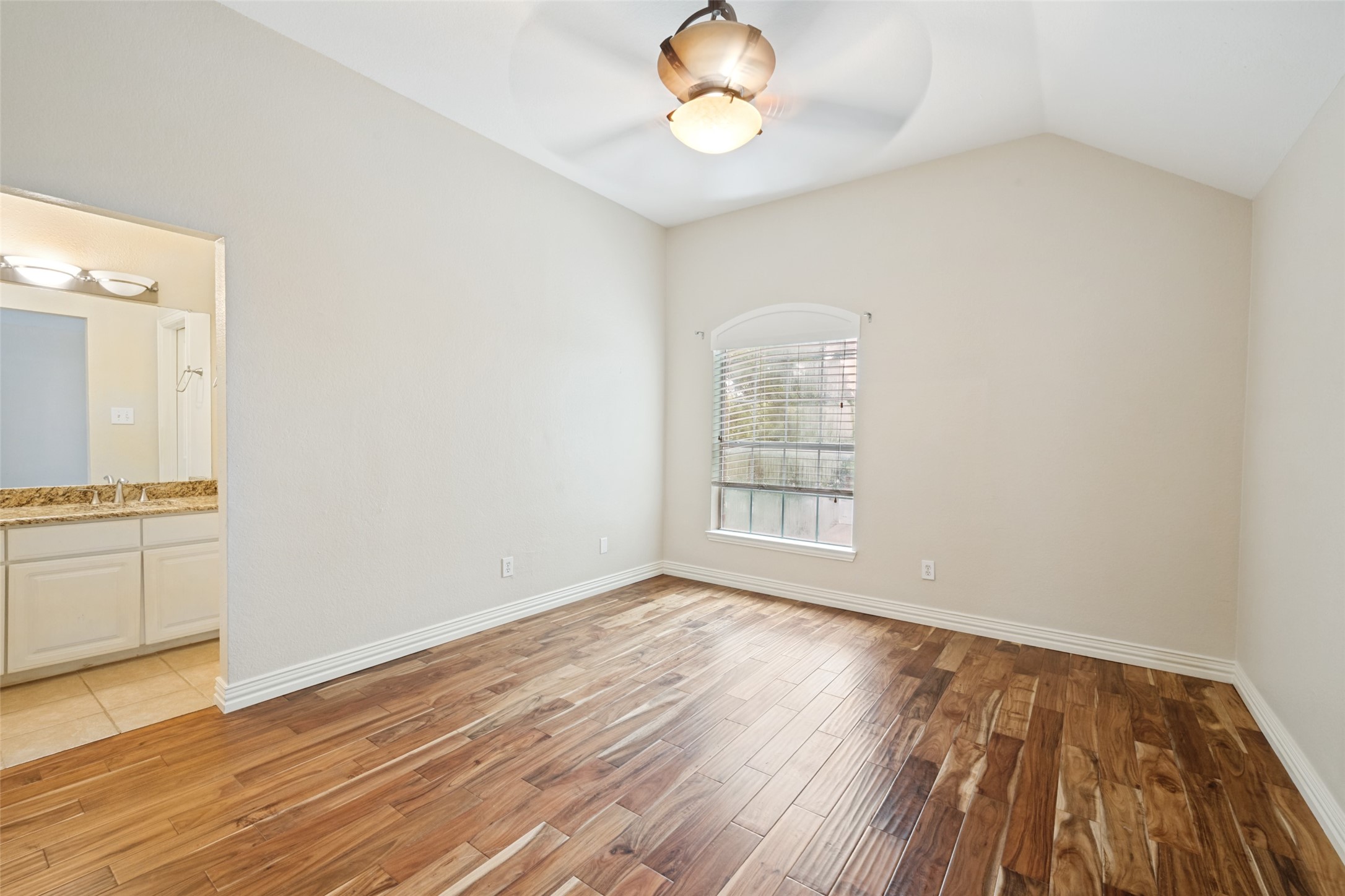 841 Forest Hollow Drive Hurst TX 76053