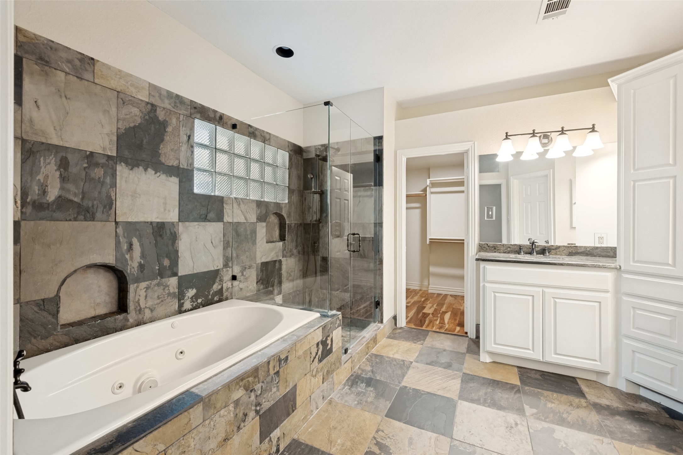 841 Forest Hollow Drive Hurst TX 76053