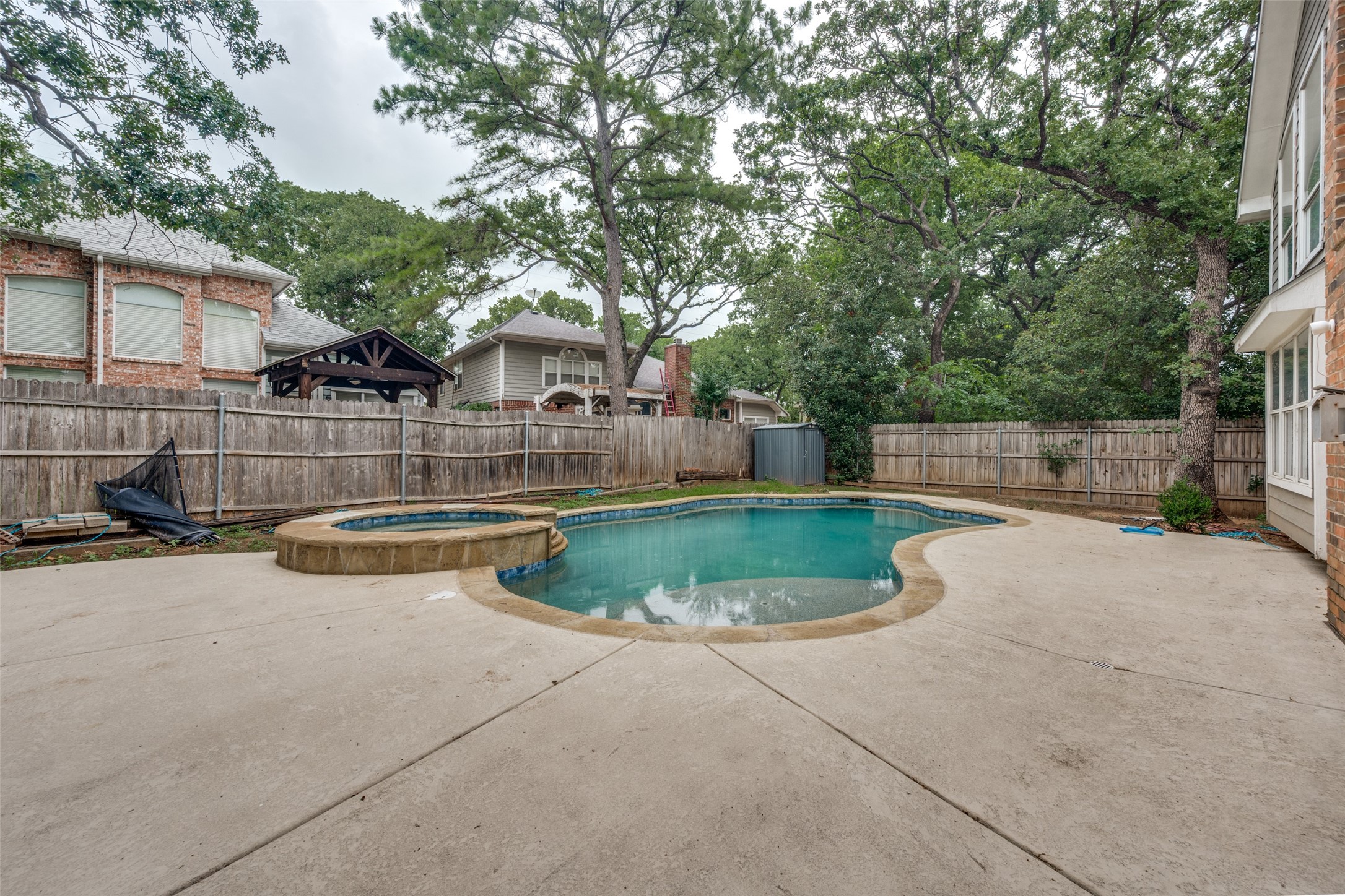 841 Forest Hollow Drive Hurst TX 76053