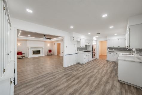 1718 Timbers Drive Irving TX 75061