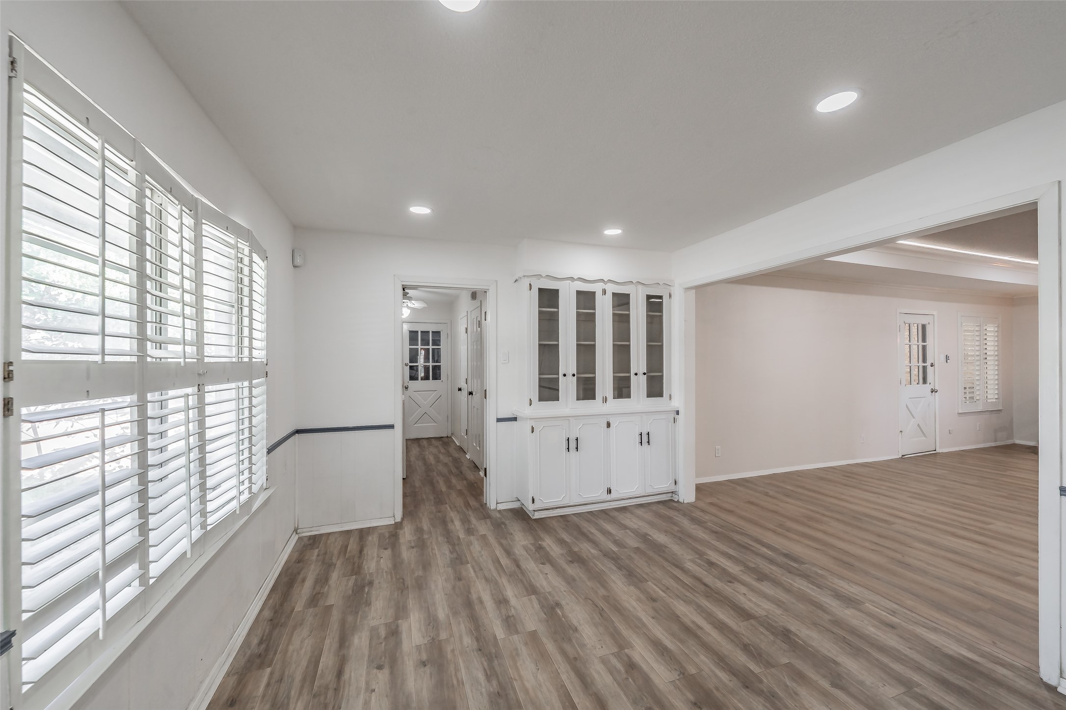 1718 Timbers Drive Irving TX 75061