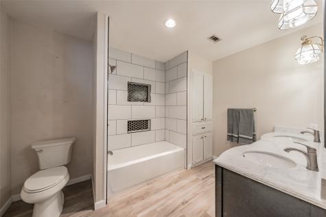 1718 Timbers Drive Irving TX 75061