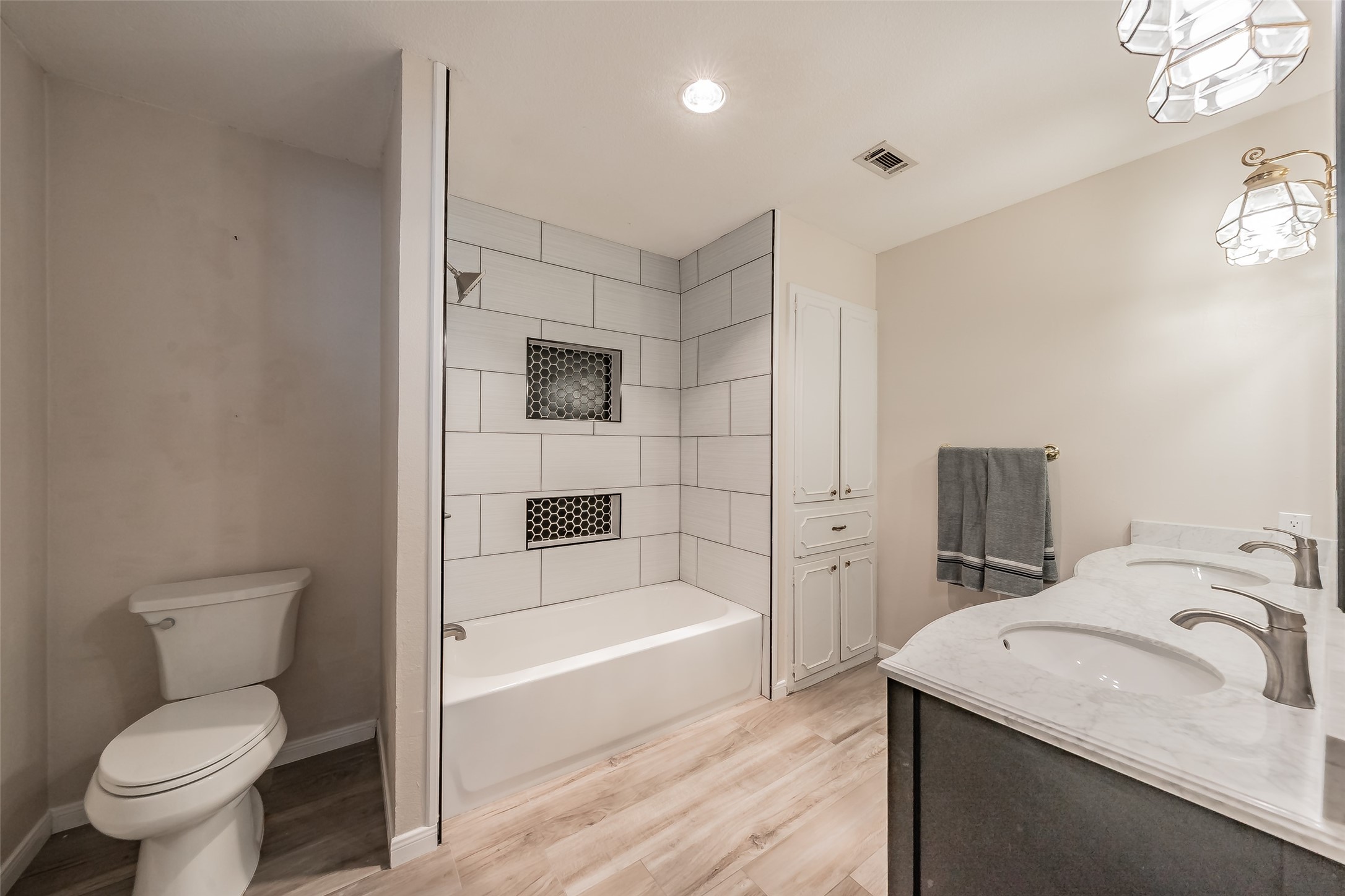 1718 Timbers Drive Irving TX 75061