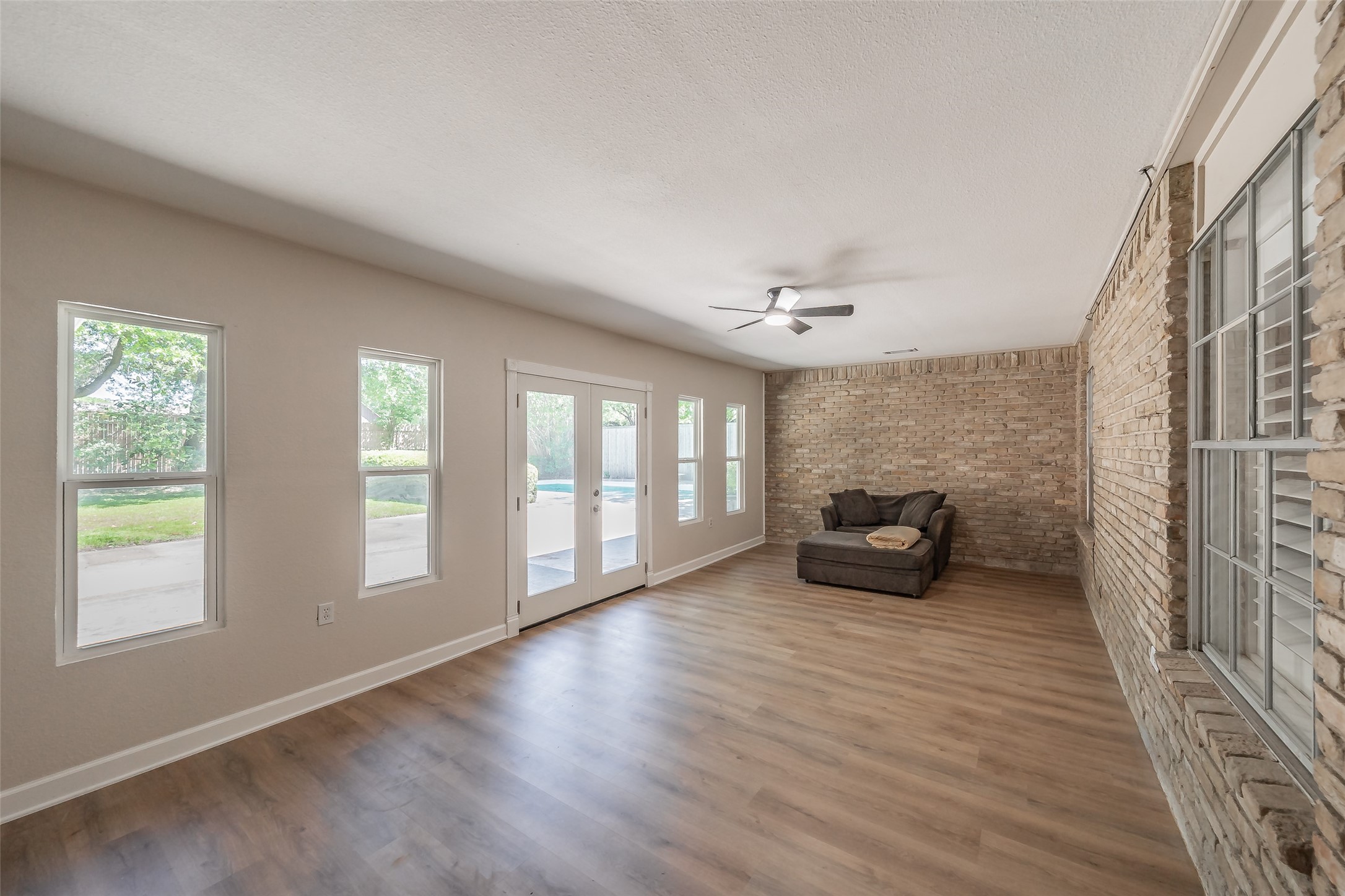 1718 Timbers Drive Irving TX 75061