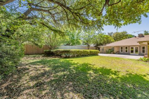 1718 Timbers Drive Irving TX 75061
