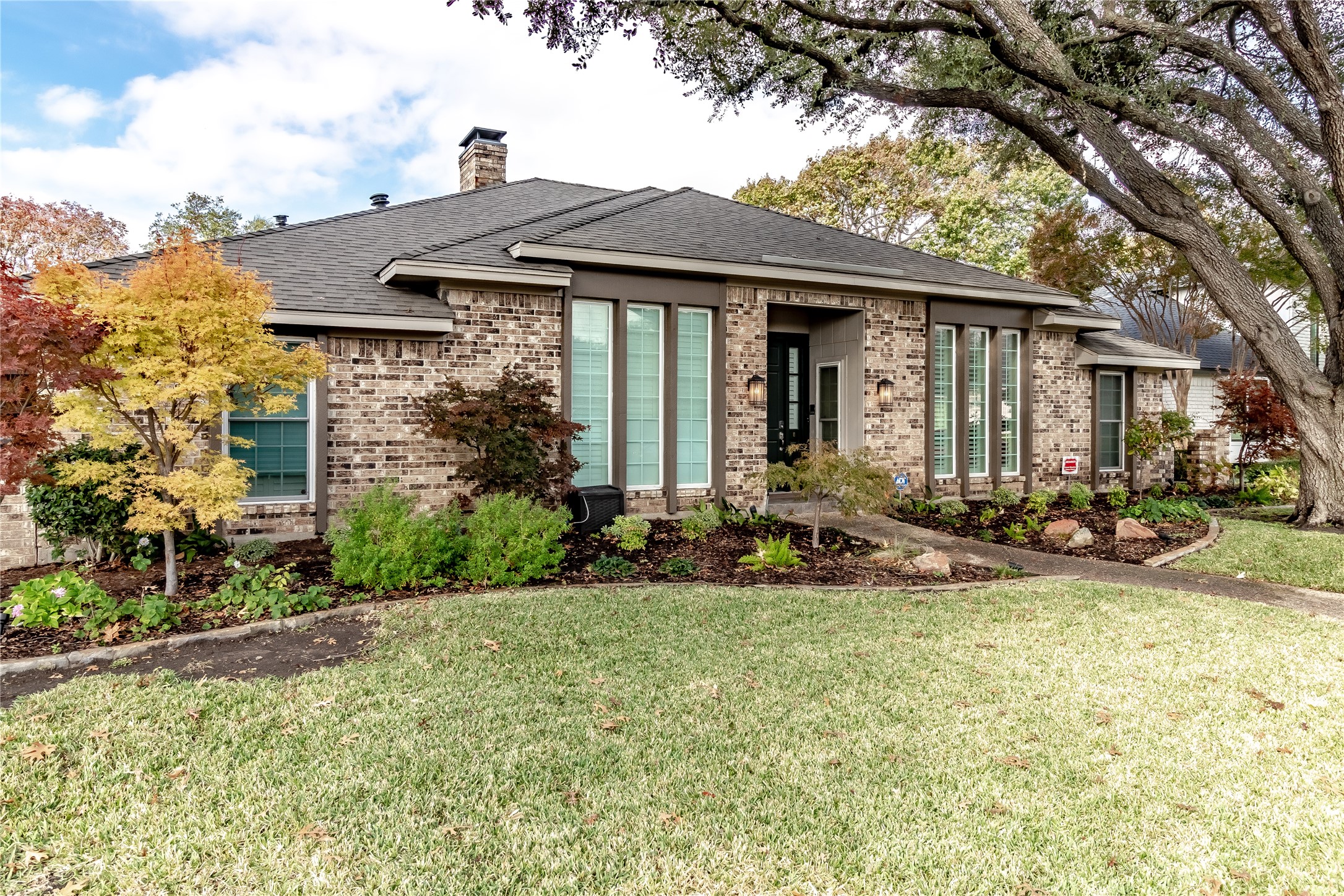 9415 Dove Meadow Drive Dallas TX 75243