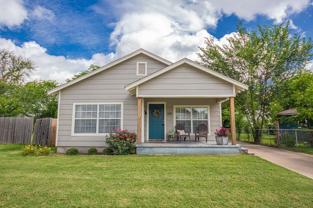 205 Park Street W Sulphur Springs TX 75482
