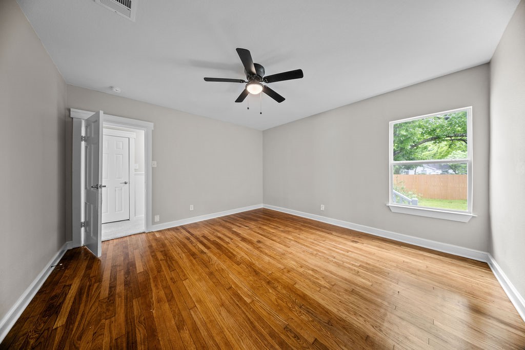 1001 W Lampasas Street Ennis TX 75119