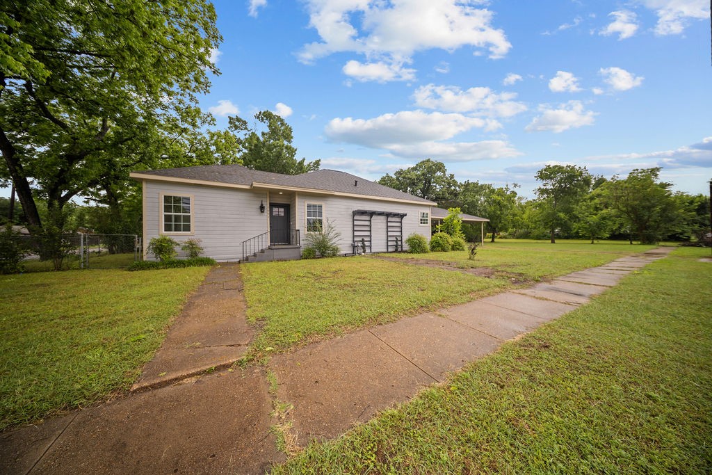 1001 W Lampasas Street Ennis TX 75119