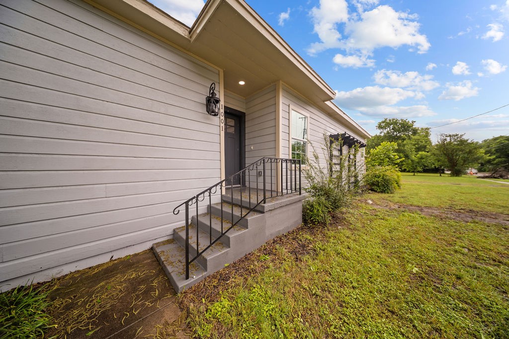 1001 W Lampasas Street Ennis TX 75119