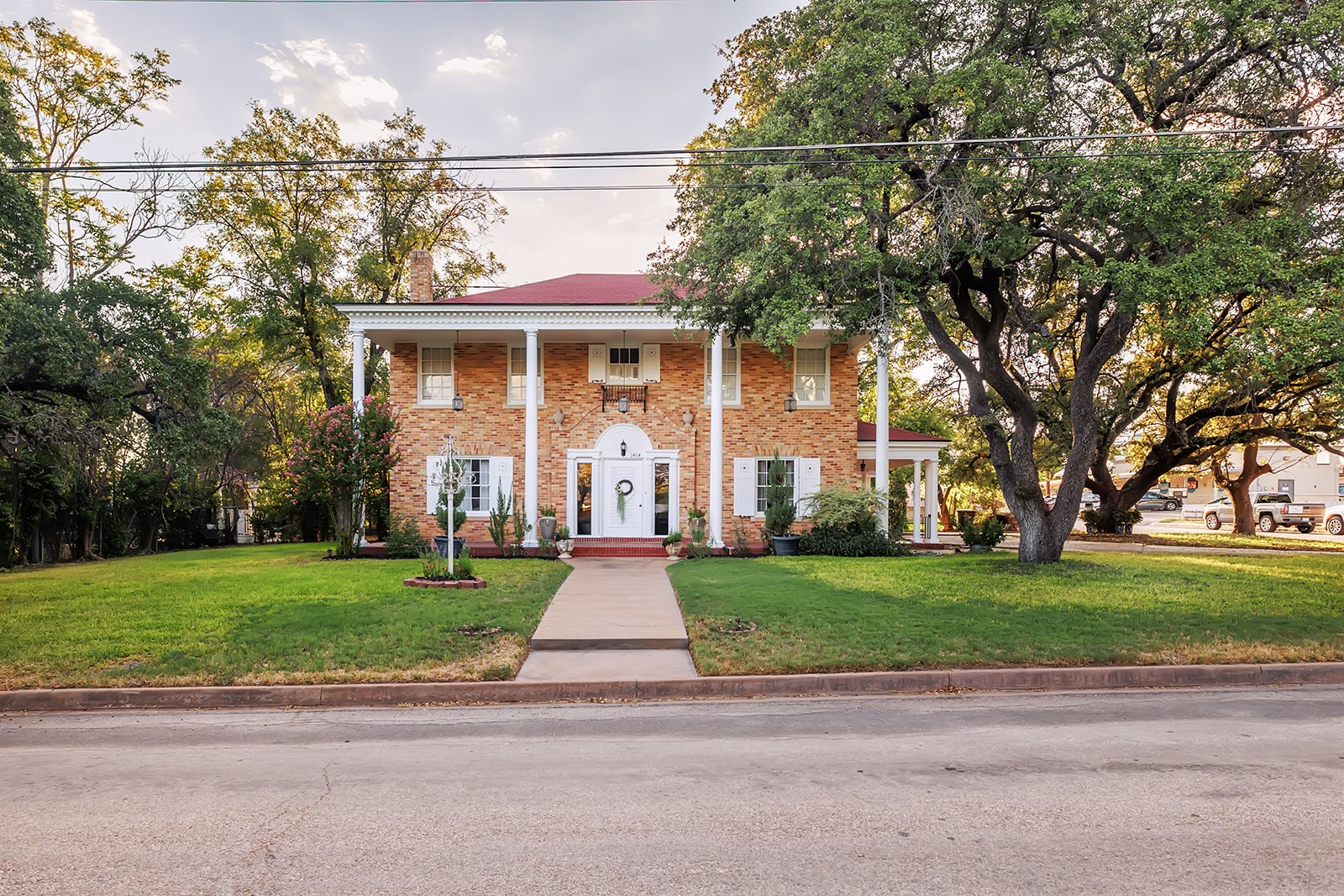 1404 S Blackburn Street Brady TX 76825