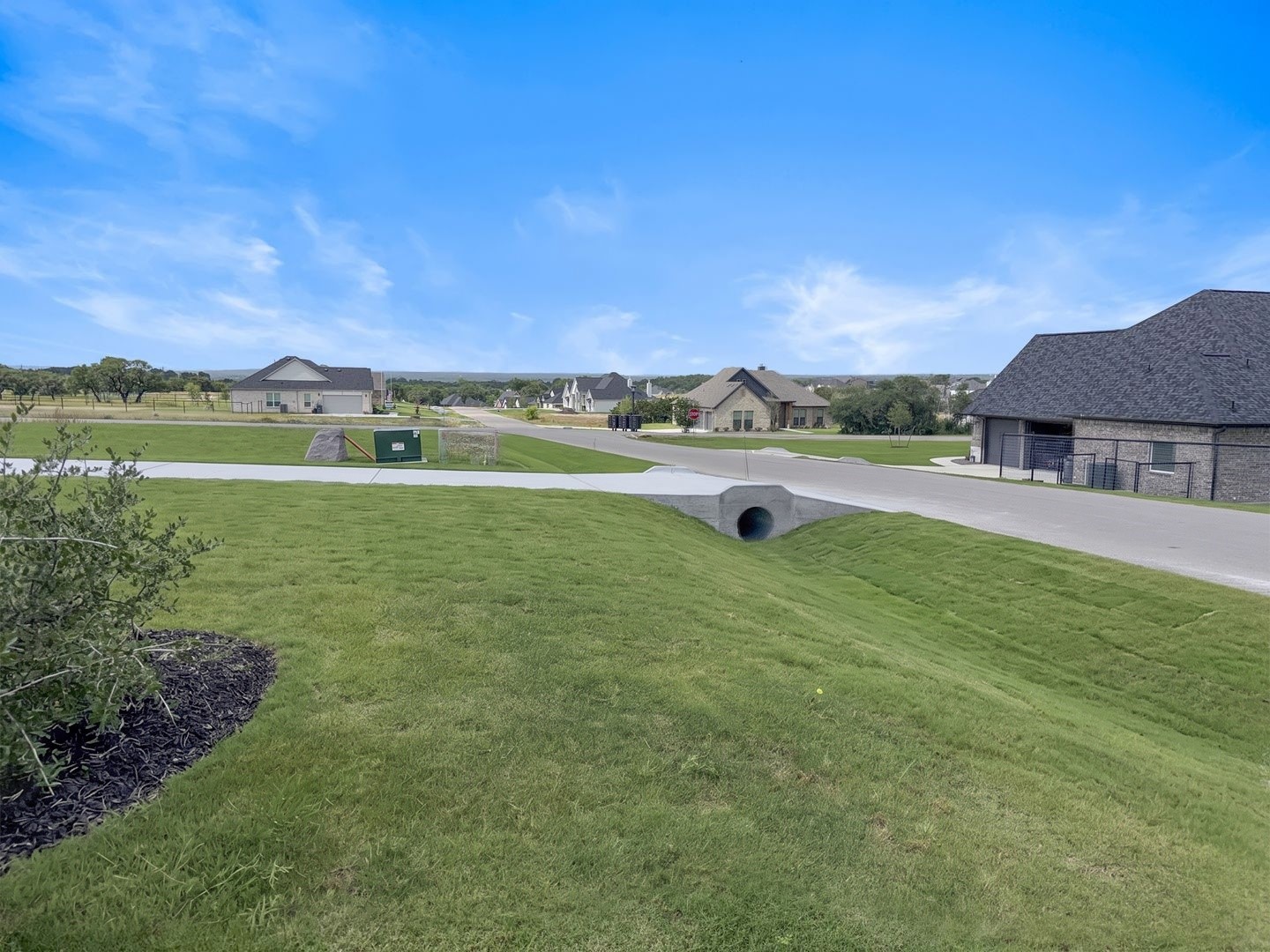 204 Slimp Bluff Azle TX 76020