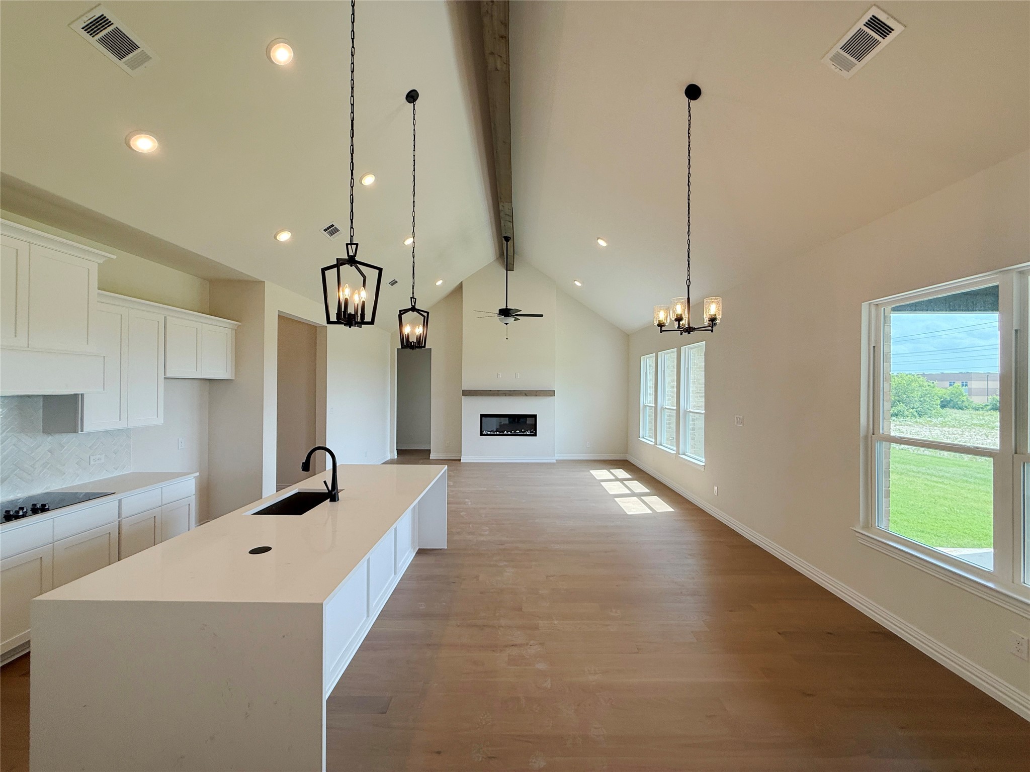 204 Slimp Bluff Azle TX 76020