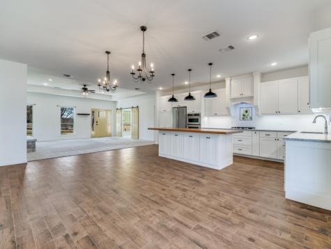1079 Mountain Bluebird Court Graford TX 76449