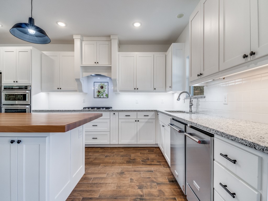 1079 Mountain Bluebird Court Graford TX 76449