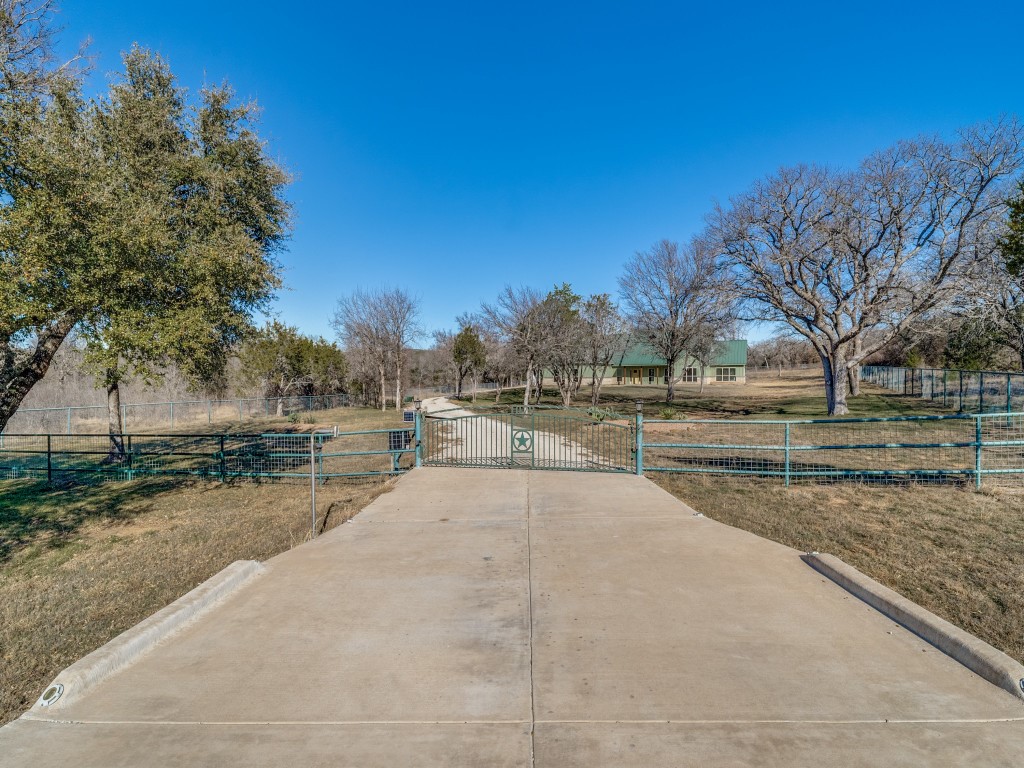 1079 Mountain Bluebird Court Graford TX 76449
