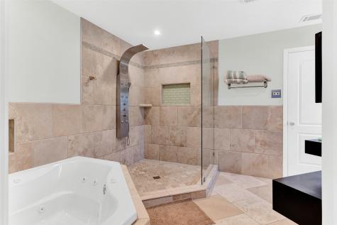 1613 University Drive Richardson TX 75081