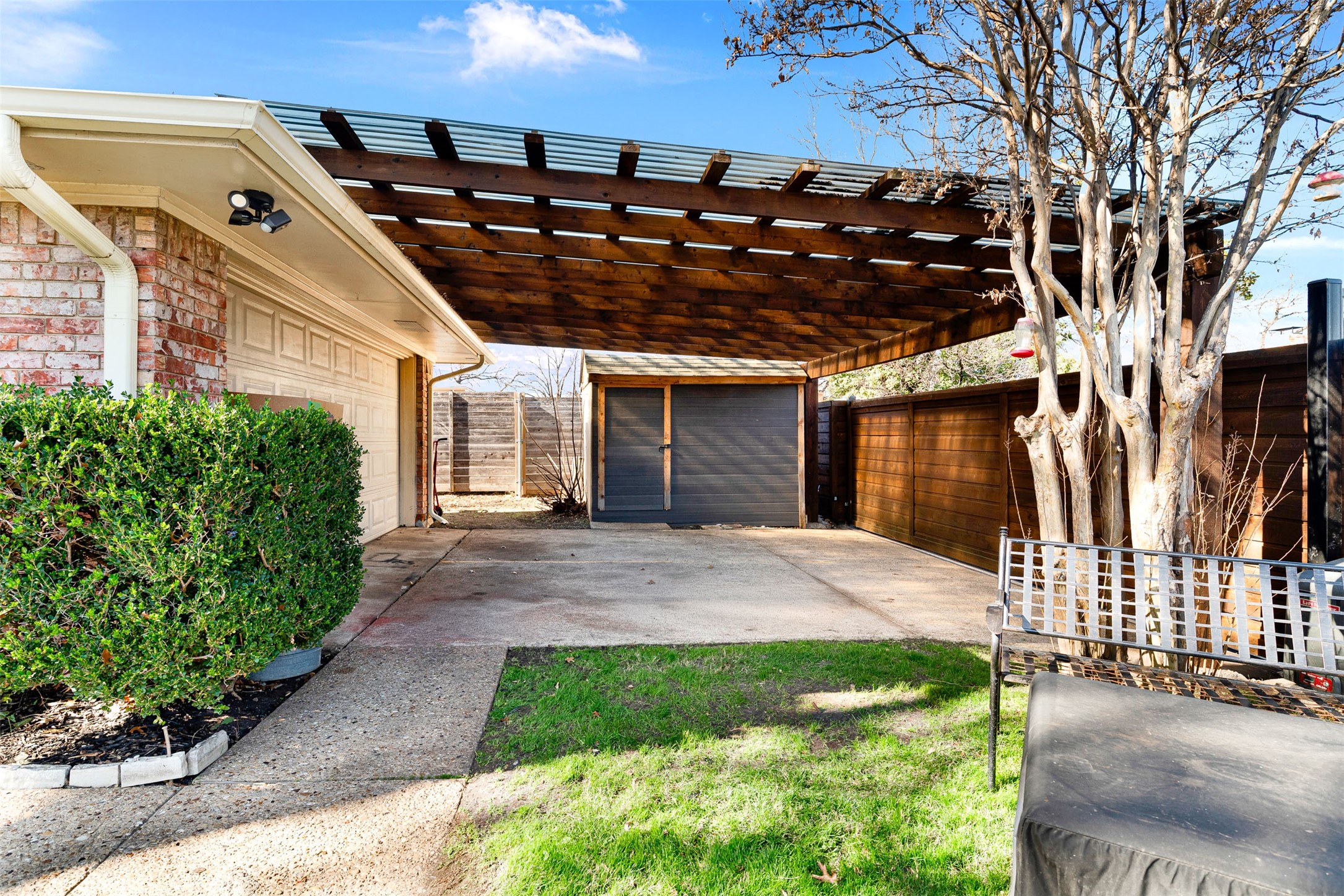 1613 University Drive Richardson TX 75081