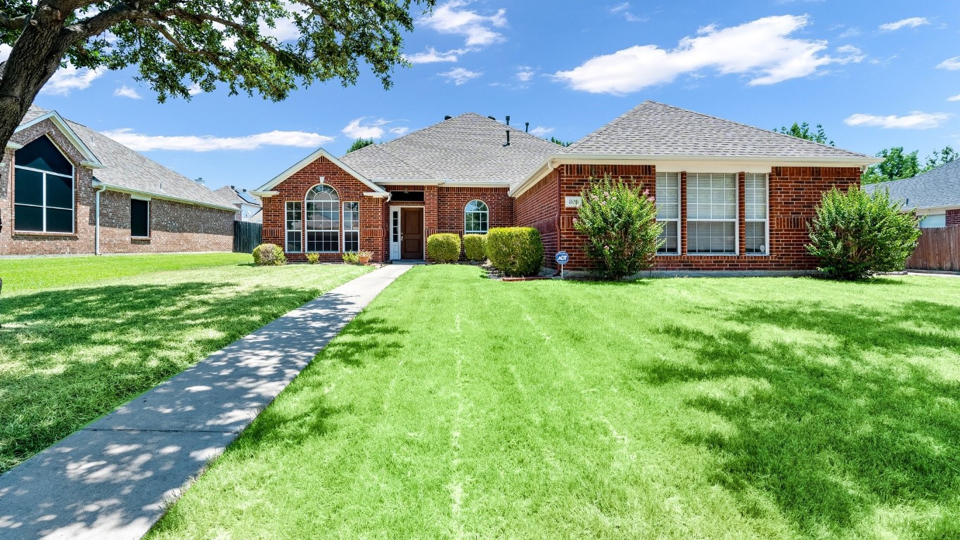 808 Coal Creek Drive Mansfield TX 76063