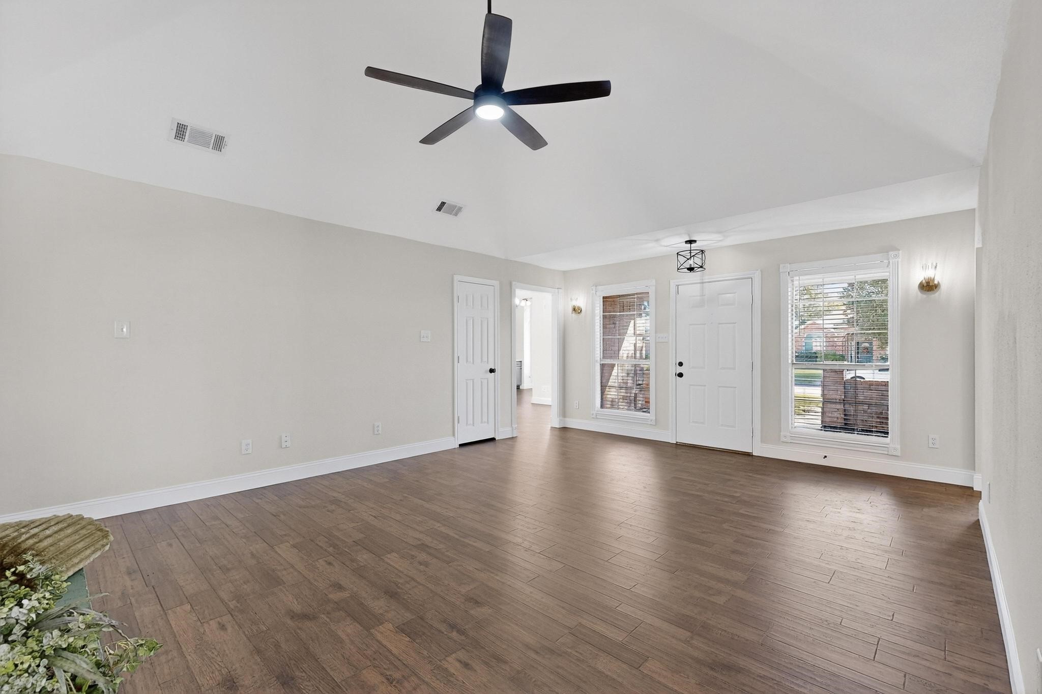 2601 Daisy Lane Rowlett TX 75089