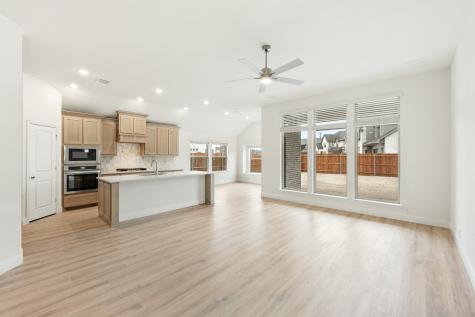 2808 Parkwood Circle Denton TX 76226