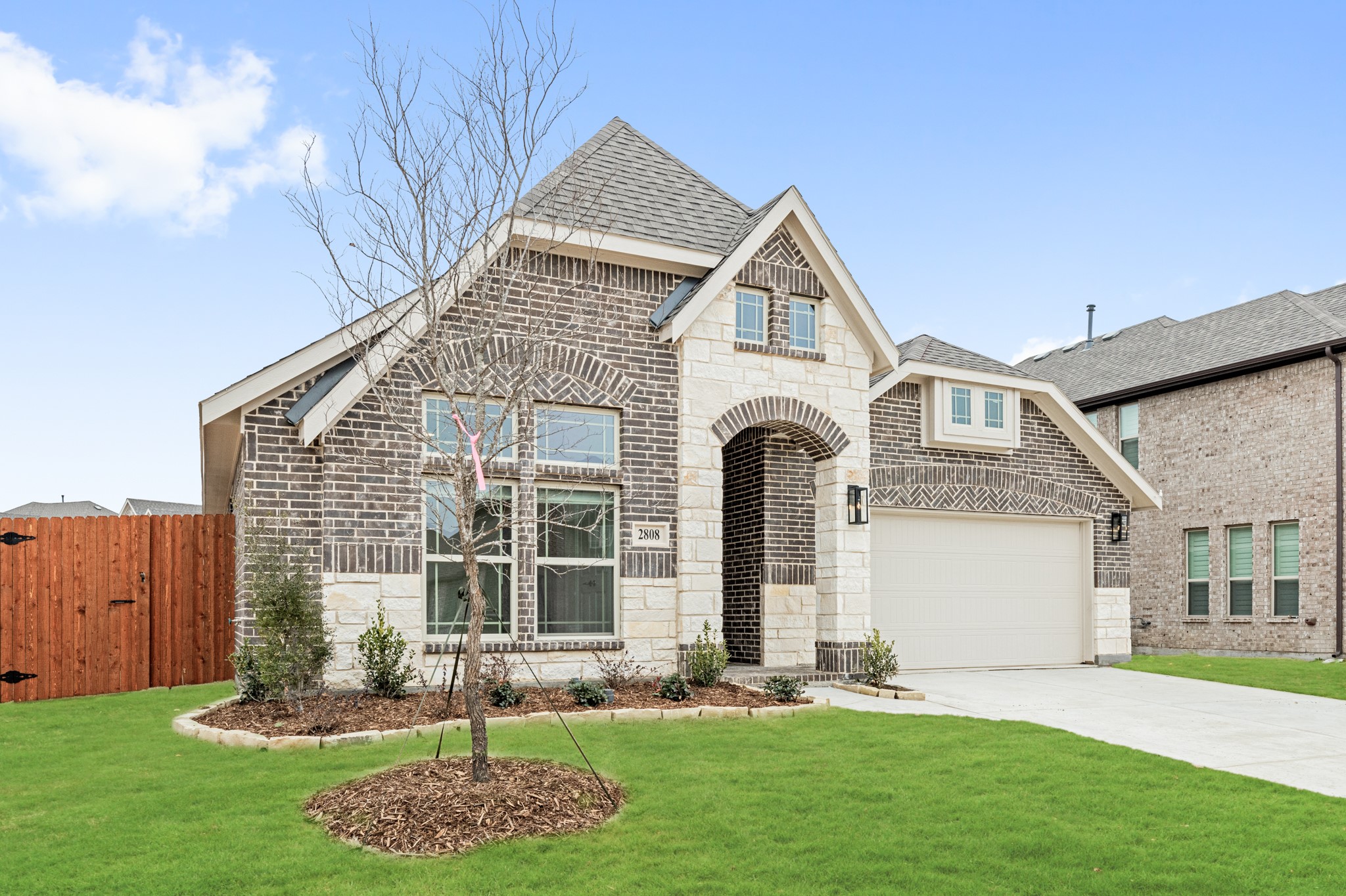 2808 Parkwood Circle Denton TX 76226