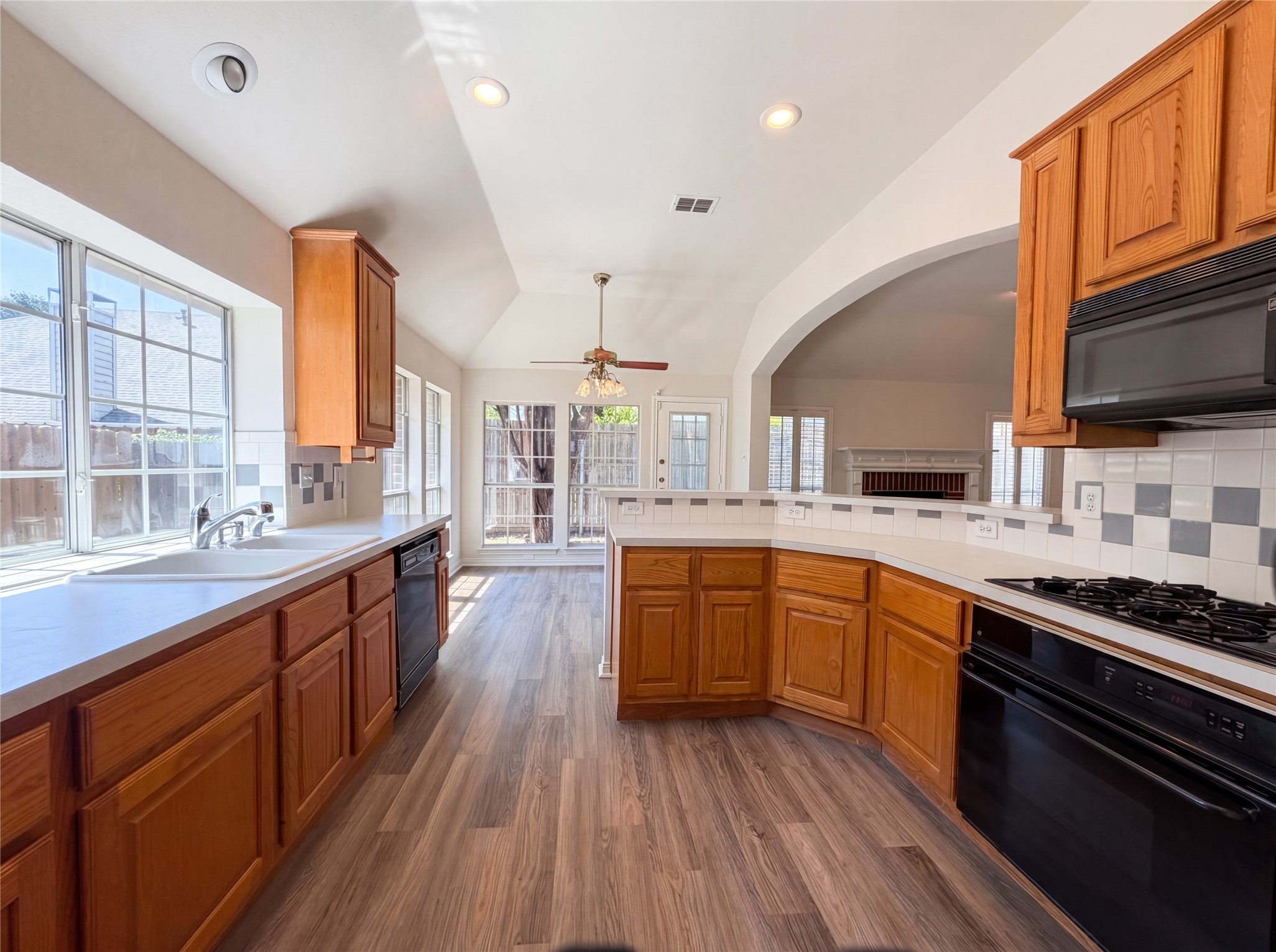 2817 Ingram Drive Grand Prairie TX 75052