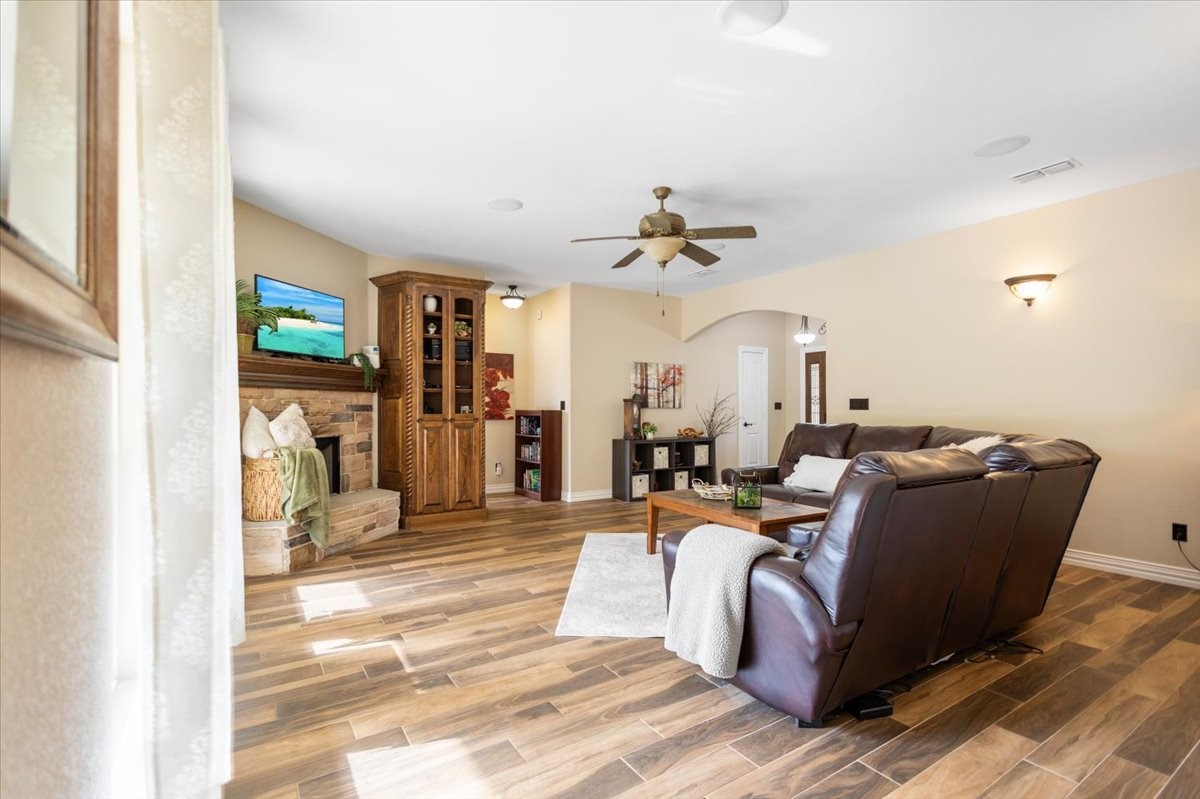 16644 Cr 4199 Lindale TX 75771