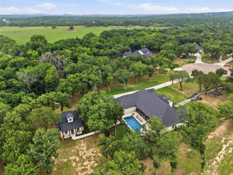 151 Haydon Creek Weatherford TX 76087