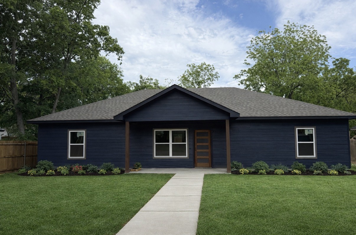 114 S Ellis Street Lancaster TX 75146