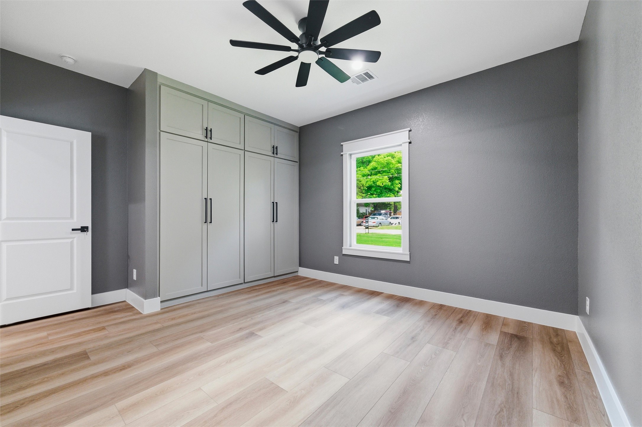 114 S Ellis Street Lancaster TX 75146