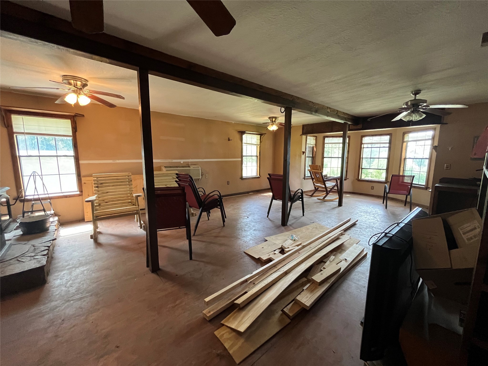 437 Lcr Redbud A Mexia TX 76667