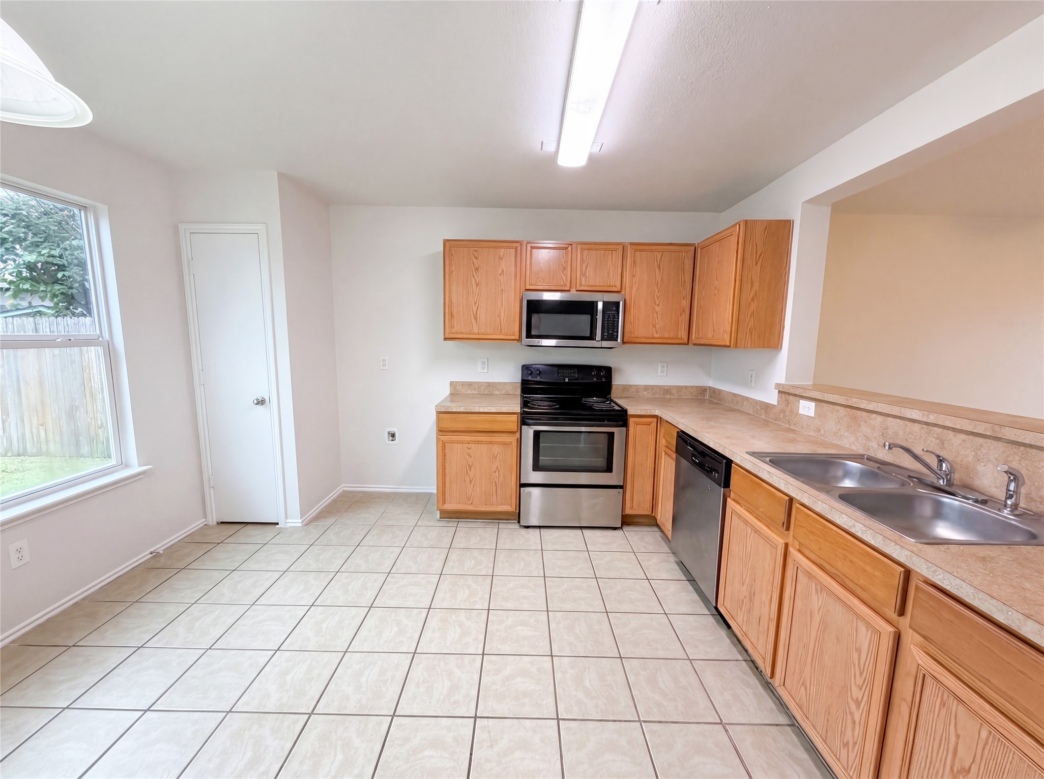 7434 Pineberry Road Dallas TX 75249