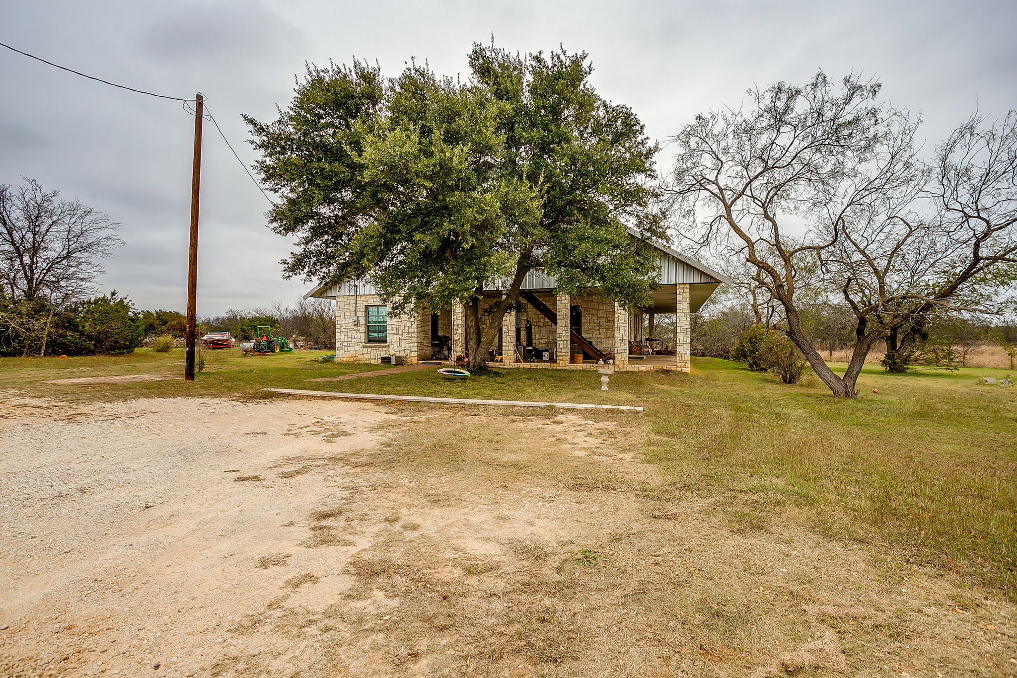 149 Fm 934 Blum TX 76627