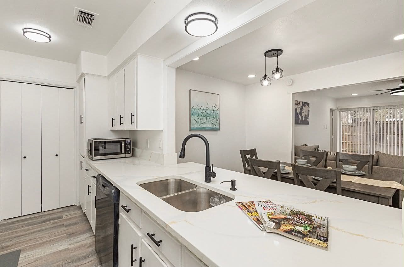 2135 Fleur De Lis Court Arlington TX 76012