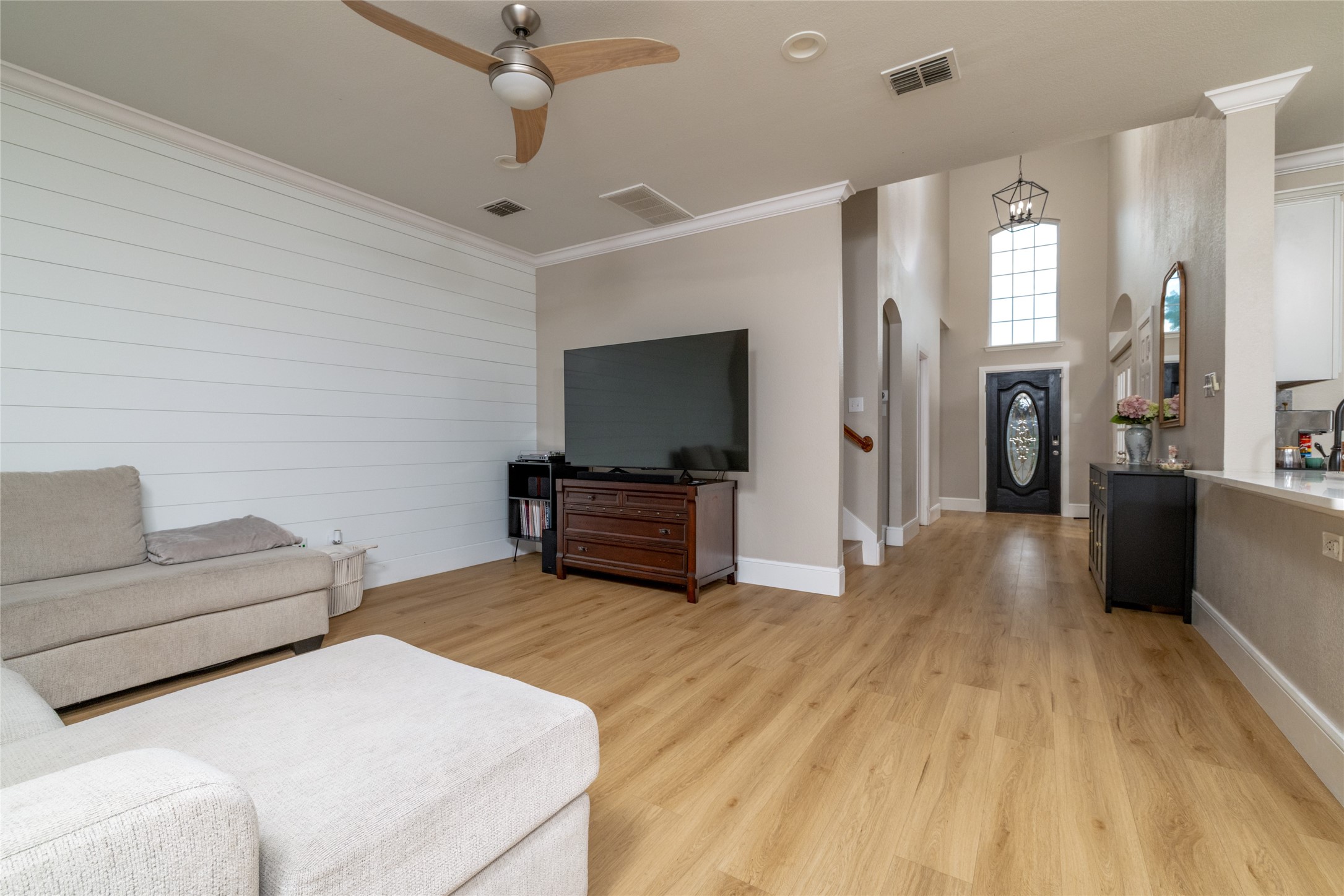 1016 Pebblecreek Drive Burleson TX 76028