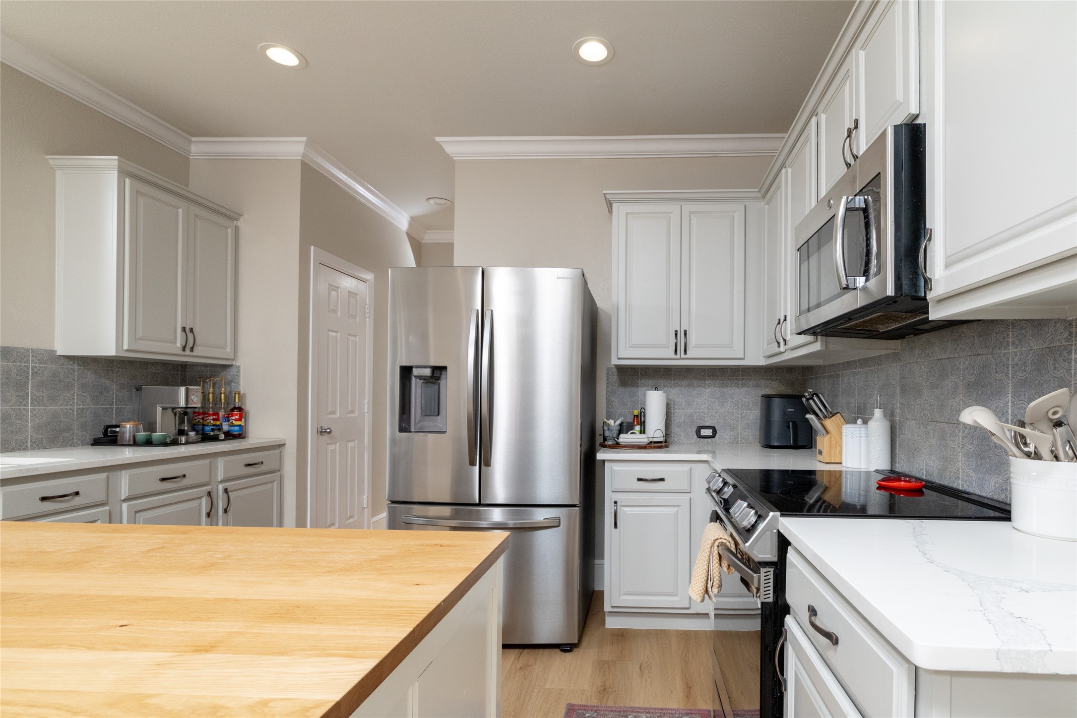 1016 Pebblecreek Drive Burleson TX 76028