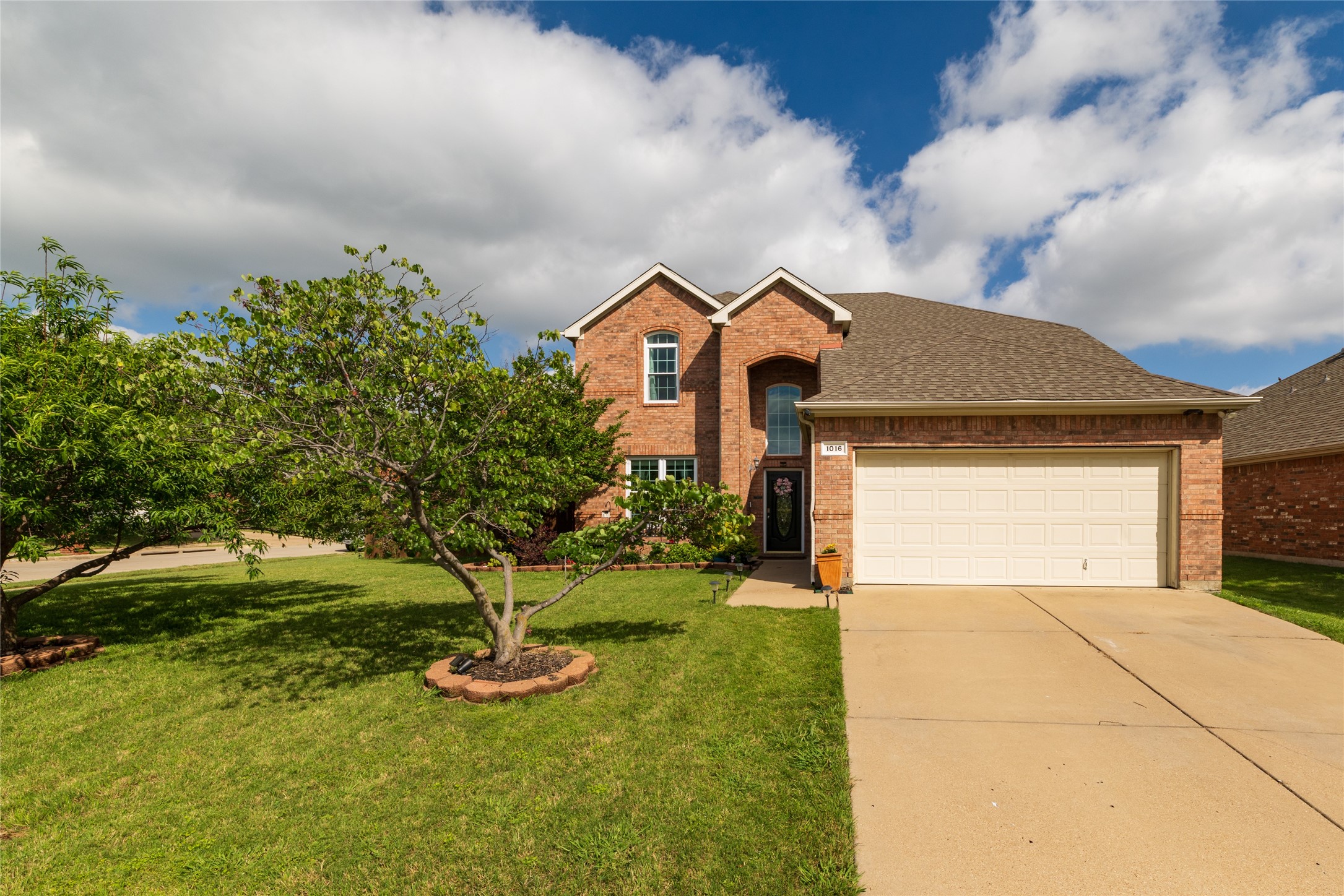 1016 Pebblecreek Drive Burleson TX 76028