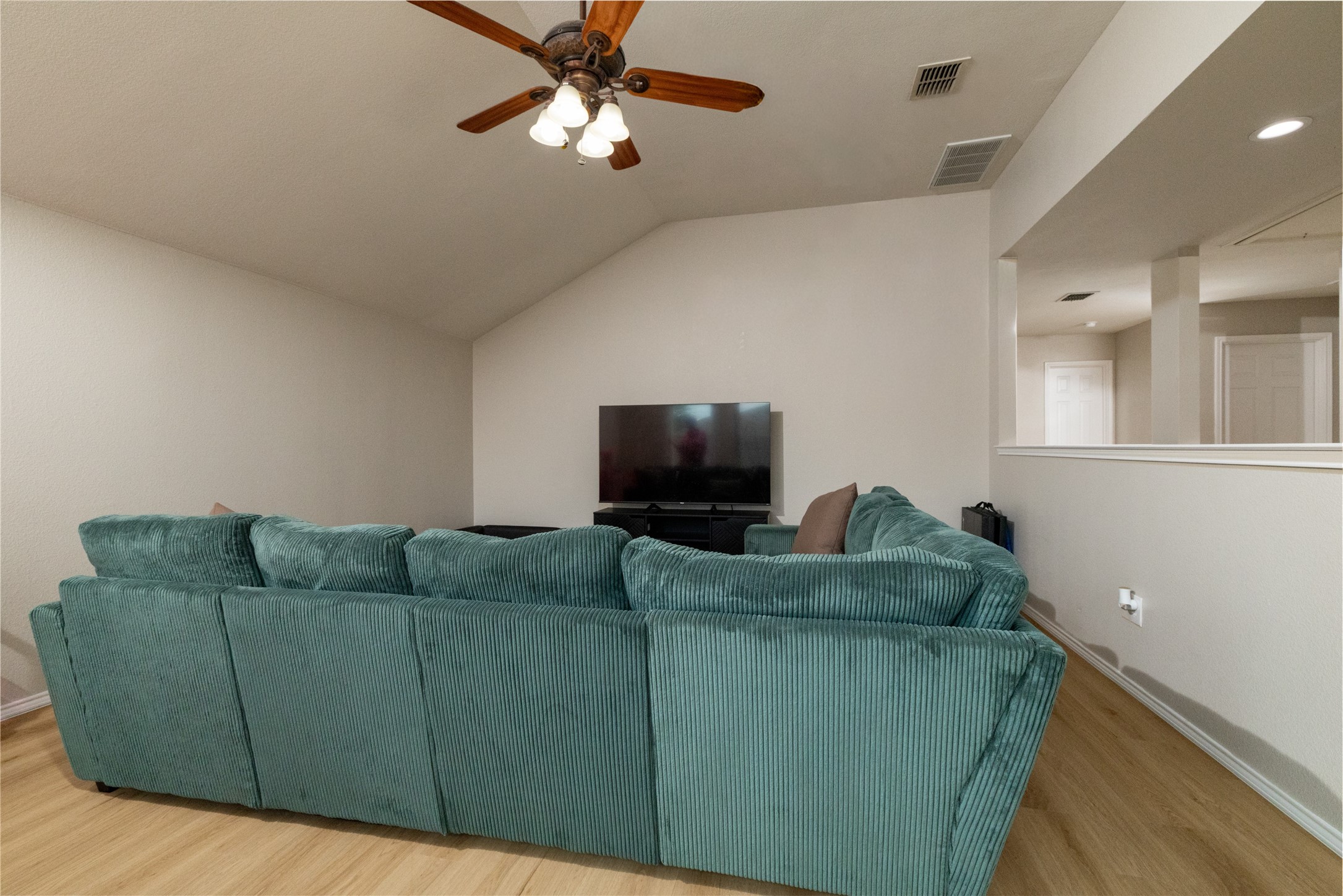 1016 Pebblecreek Drive Burleson TX 76028