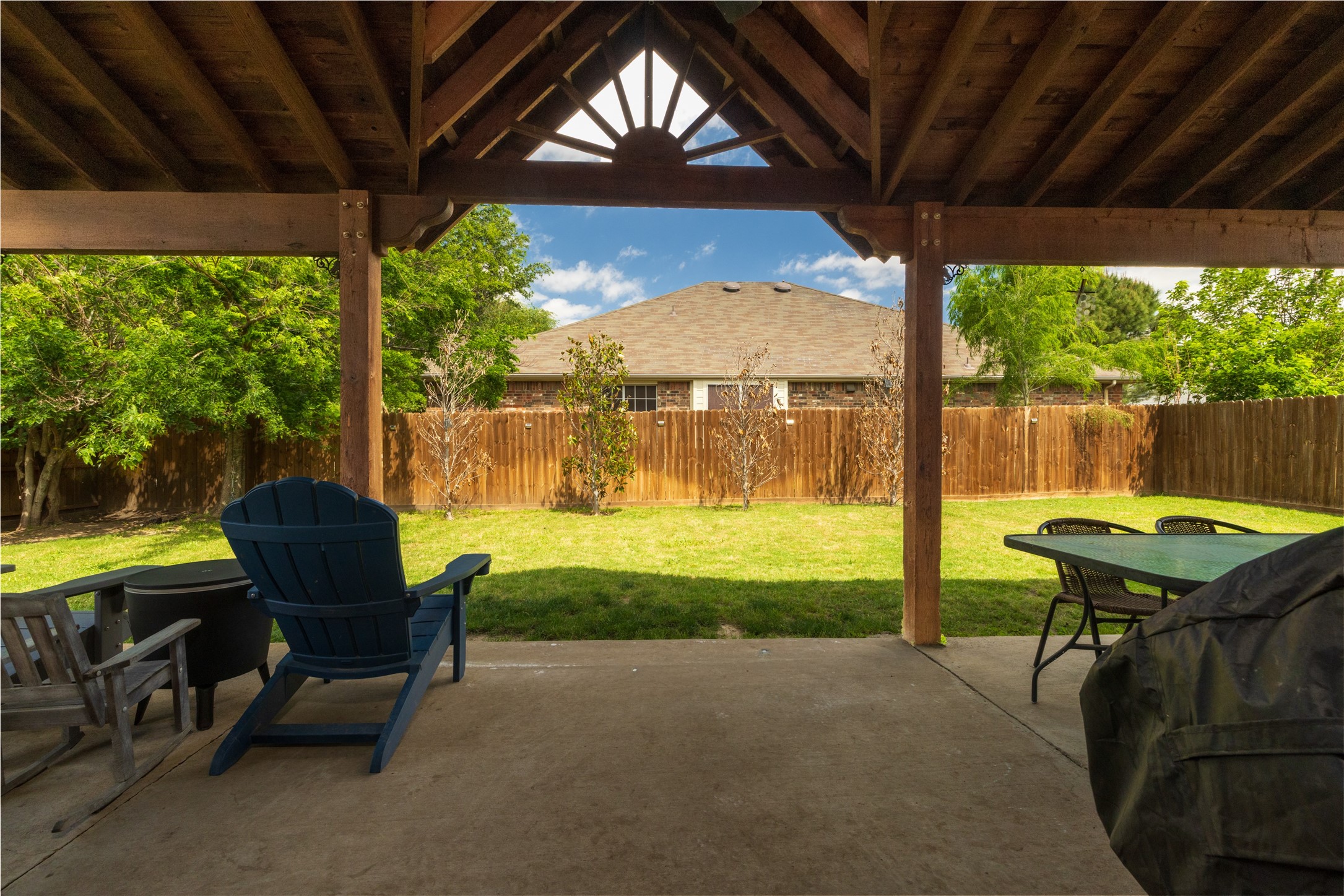 1016 Pebblecreek Drive Burleson TX 76028
