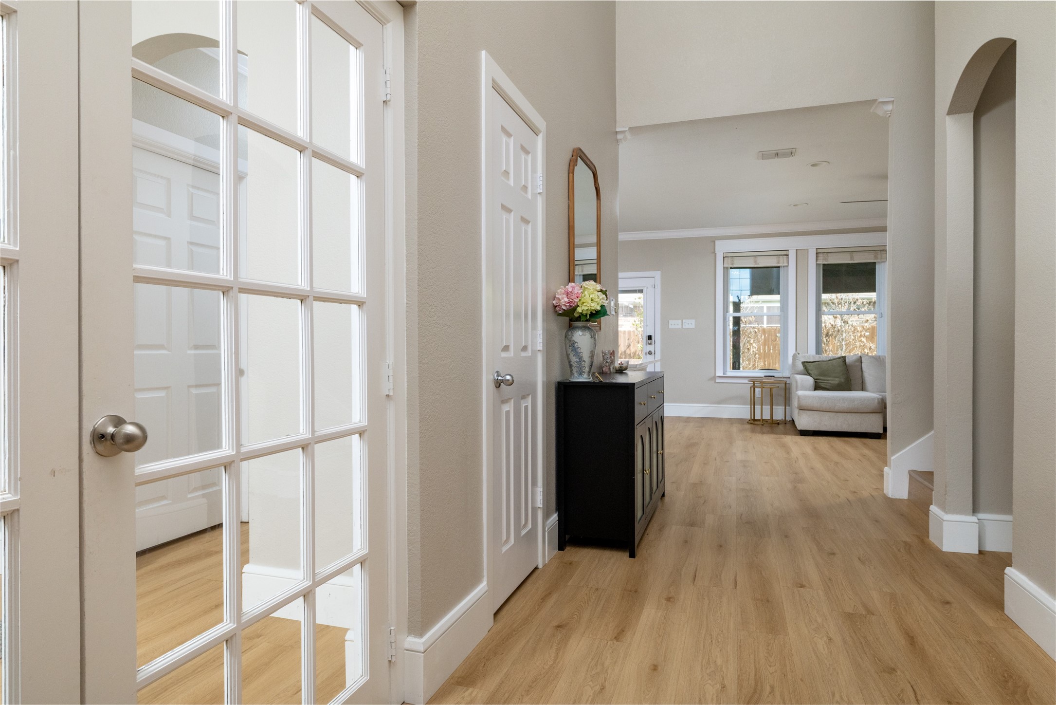 1016 Pebblecreek Drive Burleson TX 76028