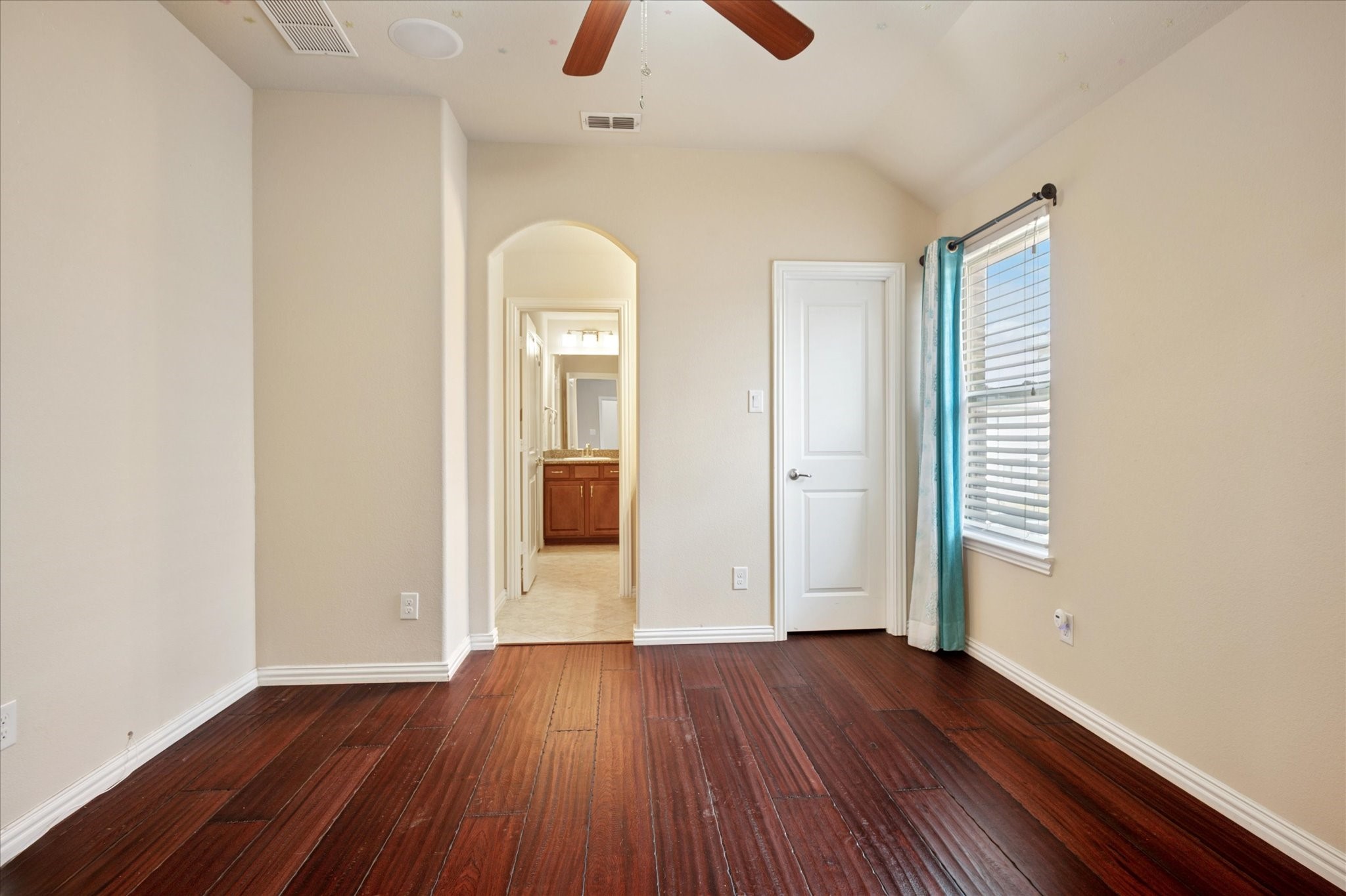 7211 Beranger Drive Irving TX 75063