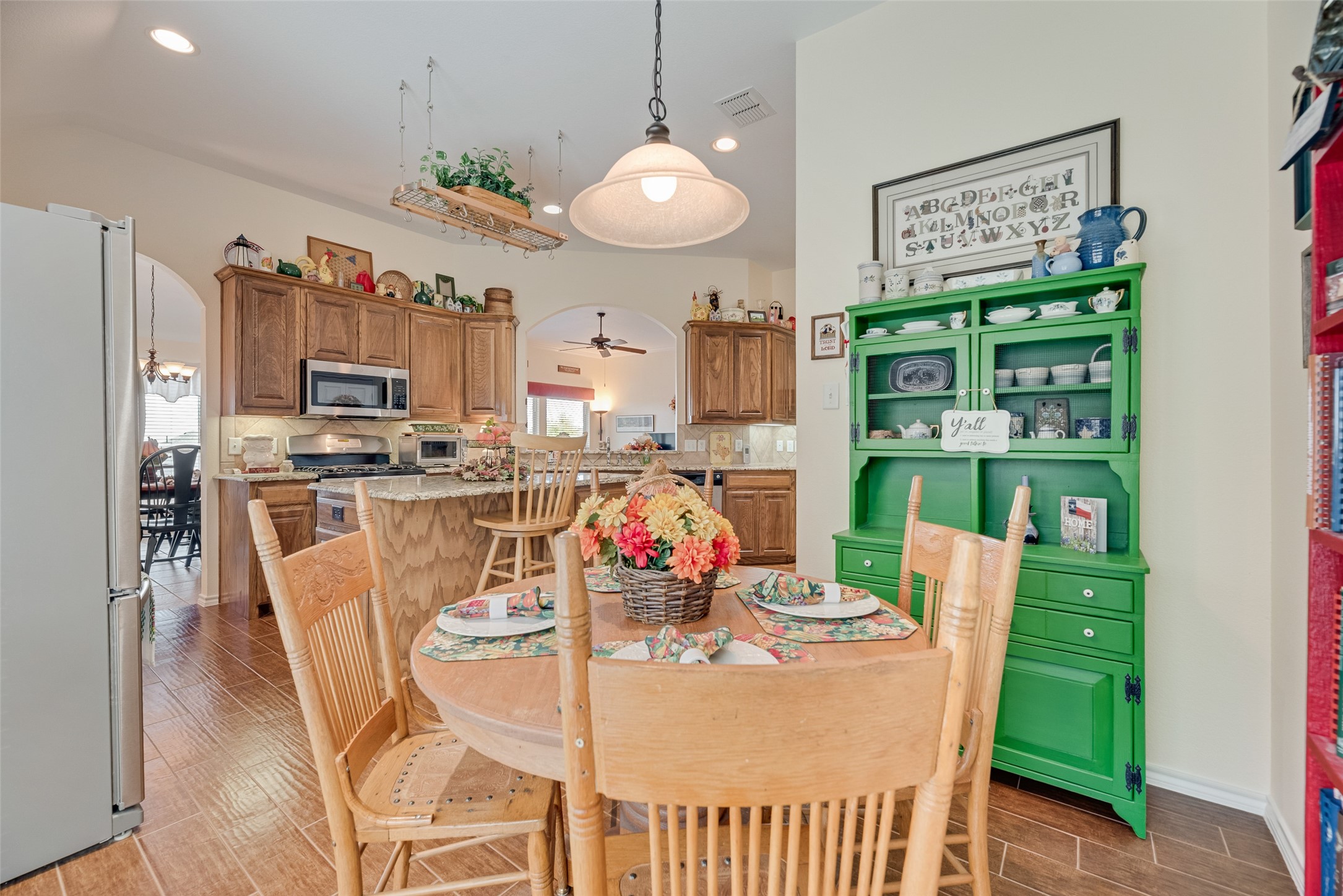 11016 Castle Oak Lane W Fort Worth TX 76108